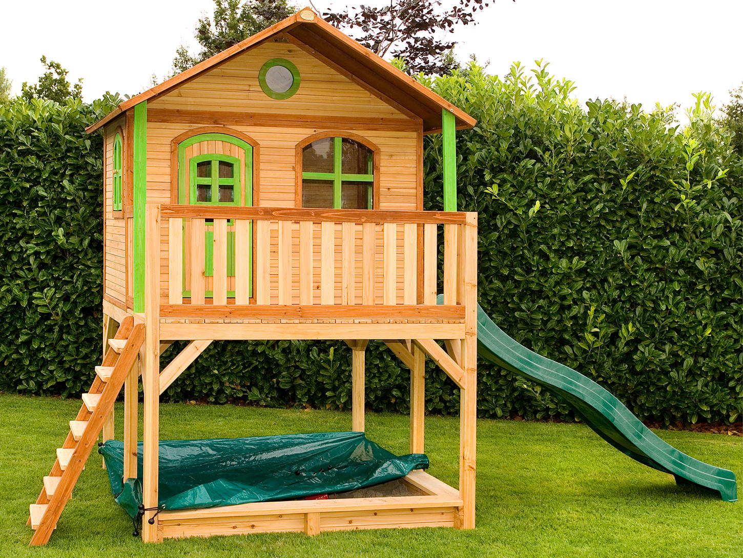 Holz-Kinderspielhaus auf Stelzen Sandkasten Garten 173x113cm Innenmaß braun/grün